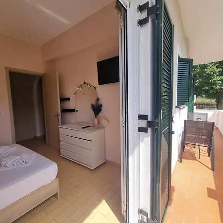 Seaside Garden House 7 * Dassia (Corfu)